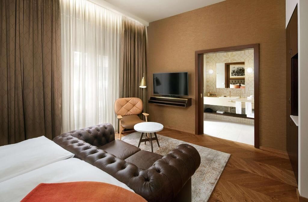 Premium bedding, free minibar items, in-room safe, desk