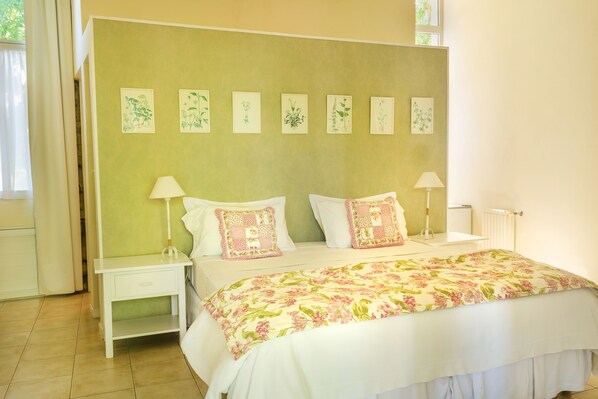 In-room safe, desk, iron/ironing board, free cots/infant beds