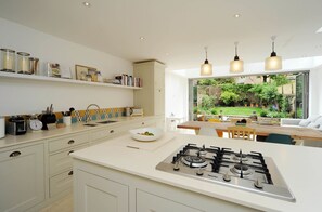 Casa, 6 habitaciones (Cambridge Road, Battersea) | Cocina privada