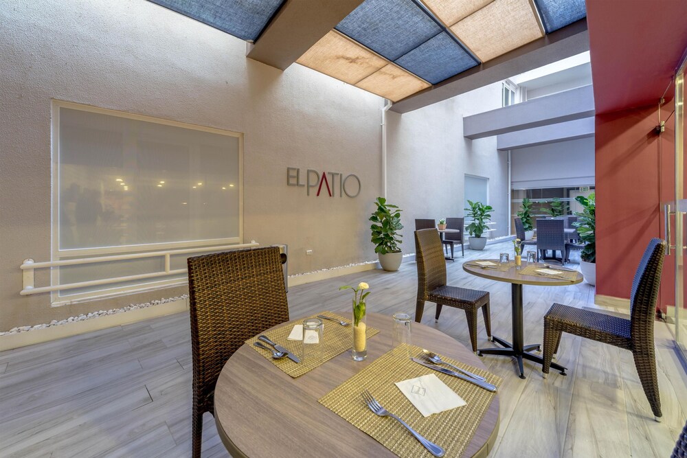 Novus Plaza Hodelpa 1
