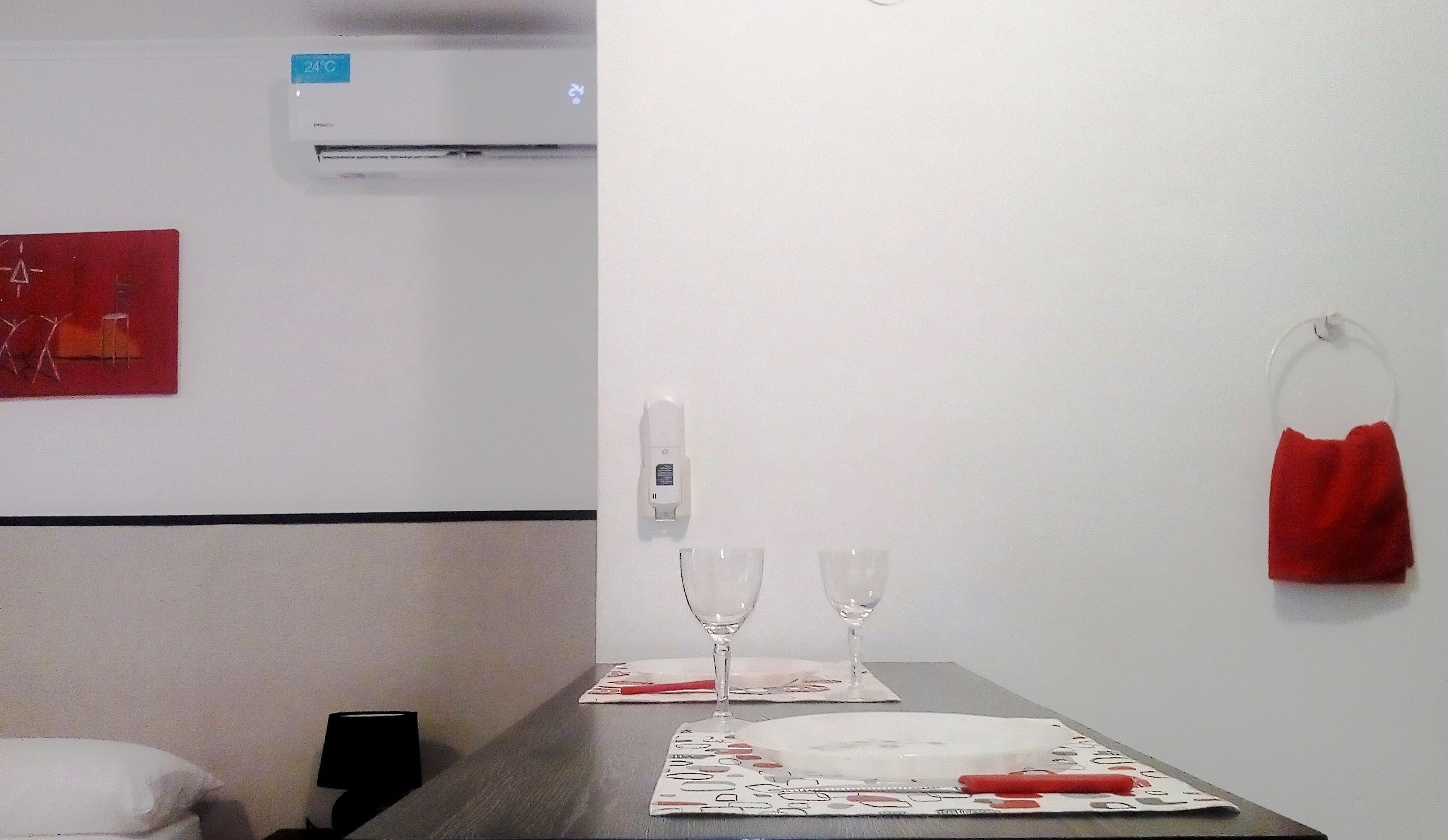 Standard Apartment, Kitchen | Private kitchen | Fridge, stovetop, coffee/tea maker, electric kettle