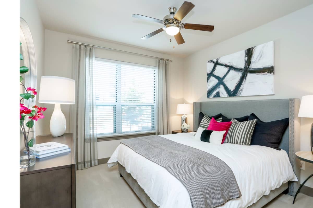 2 bedrooms, iron/ironing board, rollaway beds, free WiFi
