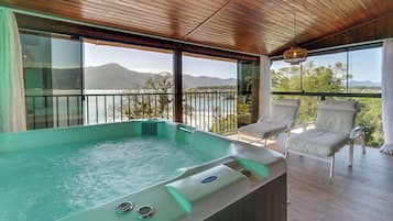 Panoramic suite terrace