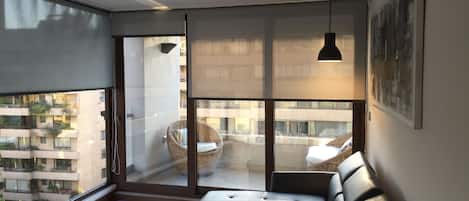 Standard-Apartment, 2 Schlafzimmer, 2 Bäder | Wohnbereich