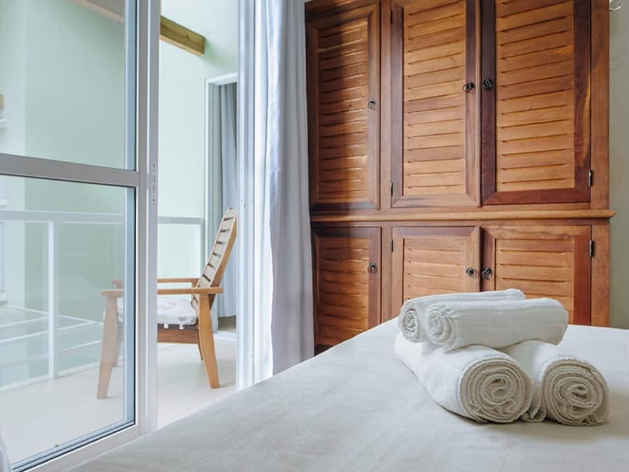 Studio | Iron/ironing board, free cribs/infant beds, free WiFi, bed sheets