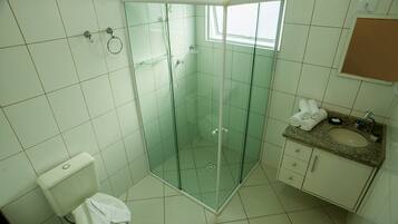 Standard Duplex | Bathroom | Shower, hair dryer, towels