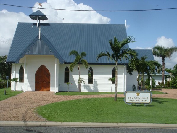 Exterior - Kurrmine Beach Motel (Kurrimine Beach)