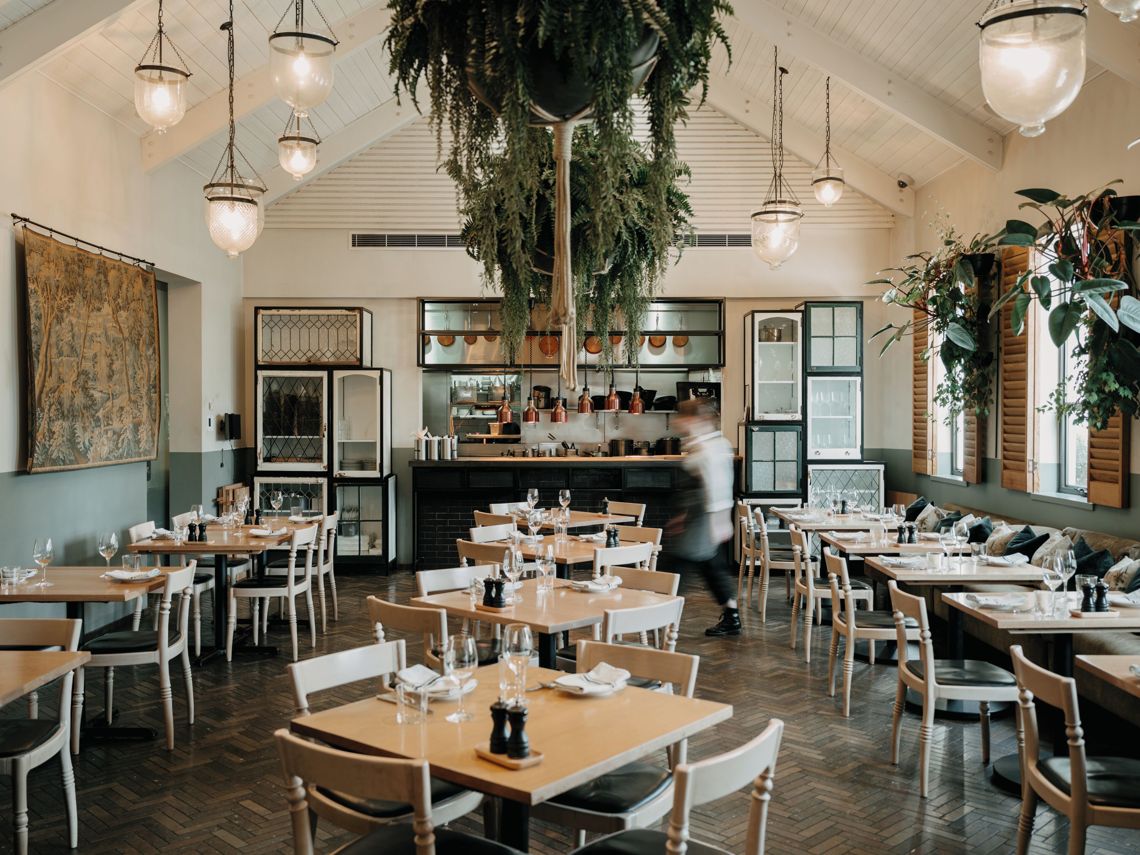 Frukost, lunch och middag serveras