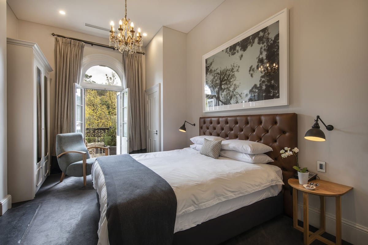Habitación Premium, 1 cama King size, balcón (Tiers Room) | Ropa de cama de alta calidad y artículos del minibar gratis