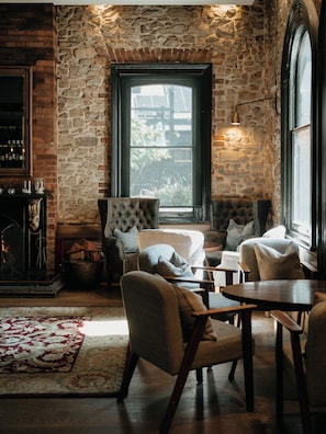 Bar (en el alojamiento)