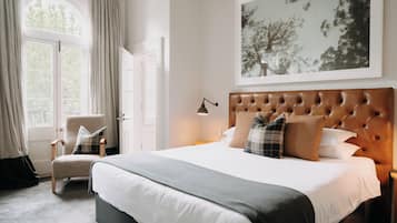 Tiers Room | Premium bedding, free minibar, in-room safe, desk