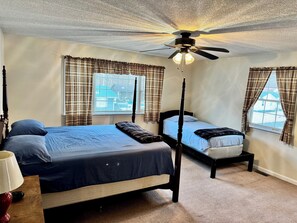 5 bedrooms, WiFi, bed sheets