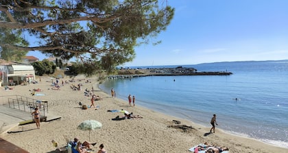 Grand 2 piĂšces 55mÂČ:chambre climatisĂ©e, vue mer, Nature, 5min Ă pied de la plage