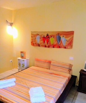 1 dormitorio y ropa de cama