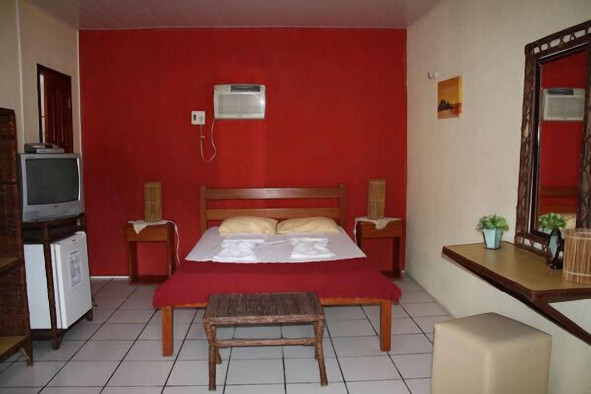 Double Room | Minibar, iron/ironing board (on request), free WiFi