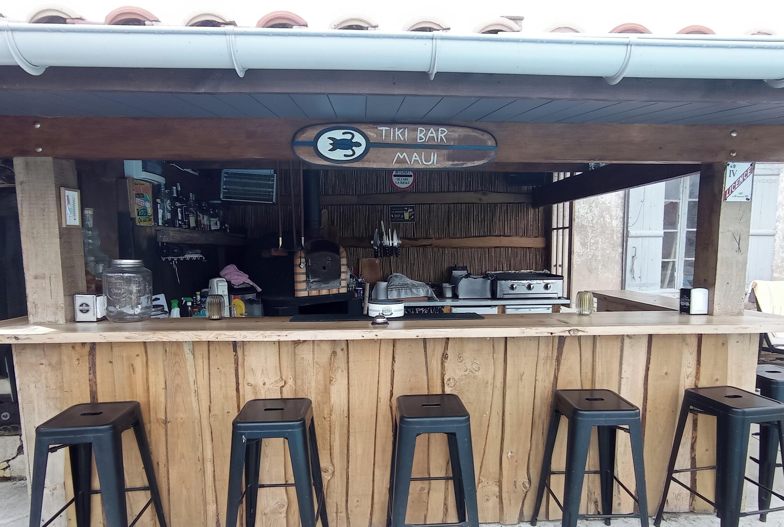 Bar (in der Unterkunft)