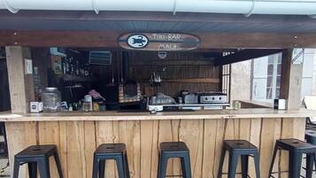 Bar (in der Unterkunft)