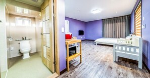 Studio (Smile) | Badezimmer | Dusche, Haartrockner, Handtücher, Seife