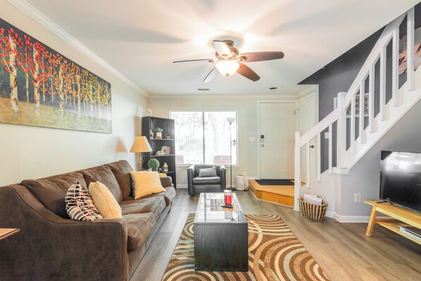 Smart TV, DVD player, books