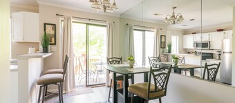 Comfortable 2bd 1.5ba Townhome on Golf Course. 2 Queen beds and a sleeper sofa.