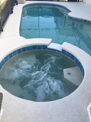 Lähellä Disney 3 Bed / 2 Bath 'Florida Oasis' W / Seulottu Pool & Spa