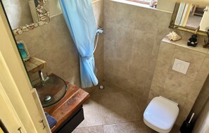 Shower, hair dryer, towels, toilet paper - ON THE SEA! 2 beaches with an easy walk! Couples only! Private/natural/exclusive (Cas Abou, Banda Abou)