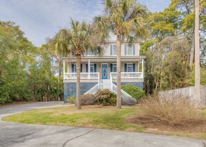 Exterior - Fantasy Island Folly - Ocean View/Seclusion + Privacy - Just Steps To The Beach! (Folly Beach)