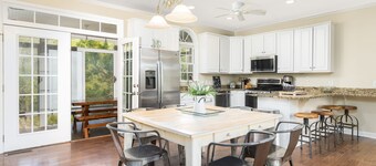 Vista al mar / aislamiento + privacidad, a pocos pasos de la playa. Duerme 15