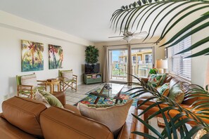 Smart TV, libros y videoteca