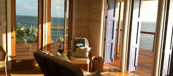 Bahamas Sea Cliff Cottage