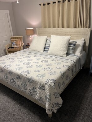 2 makuuhuonetta, silitysrauta/-lauta, ilmainen Wi-Fi, vuodevaatteet