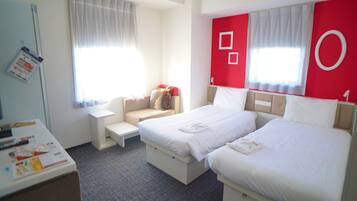 In-room safe, desk, laptop workspace, soundproofing