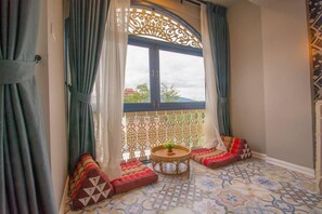 Superior Double Room with Balcony  | Desk, free WiFi, bed sheets - Sridonchai Heritage Chiang Mai (Chiang Mai)