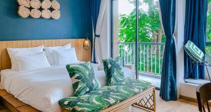 Seaforest Hotel by Haviland