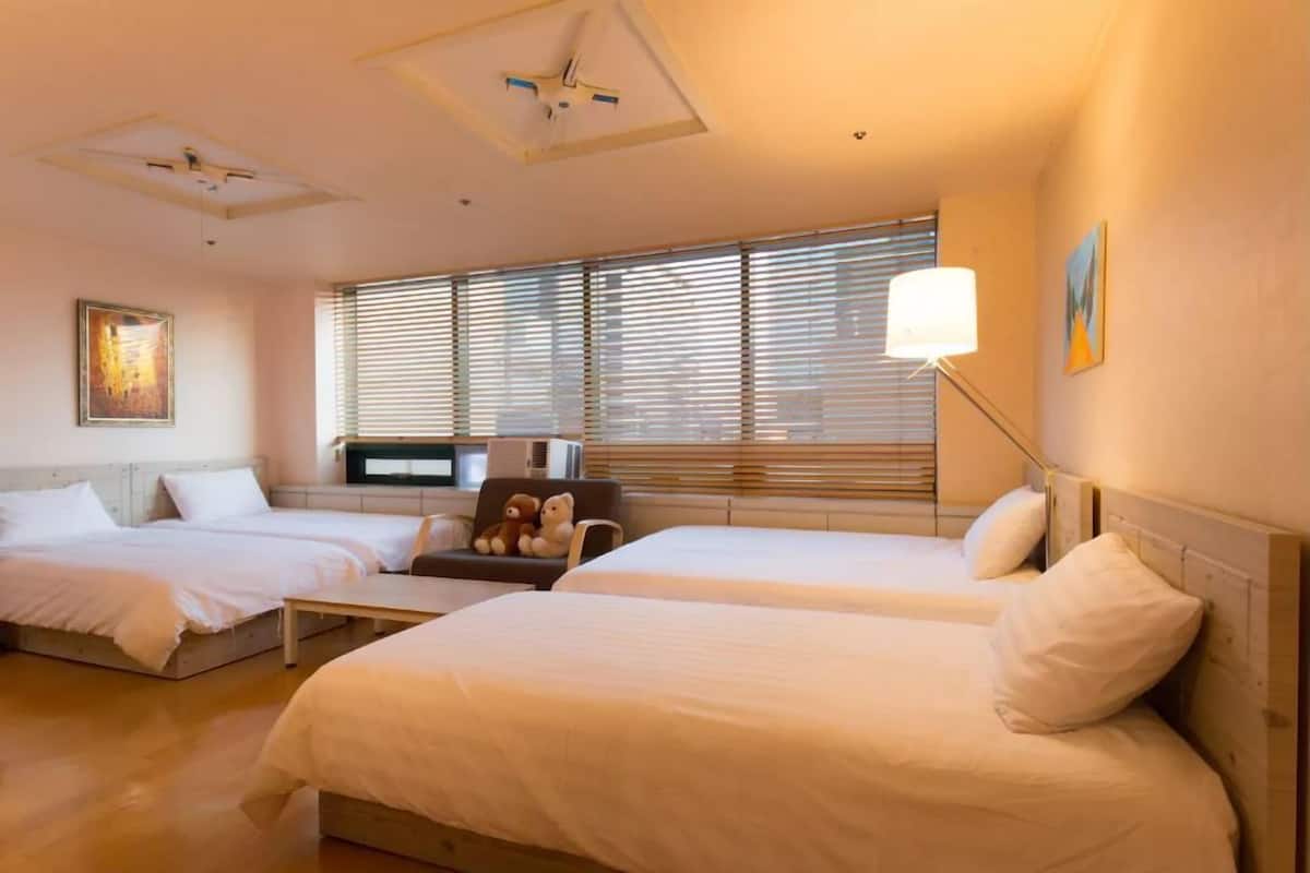Room (4 beds, Foreigner Only) | Free WiFi