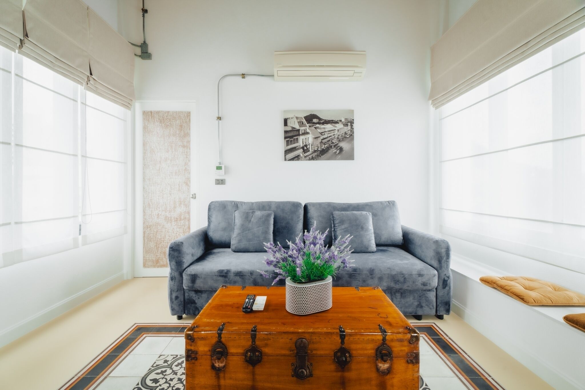 honeymoon room | living area | flat-screen tv