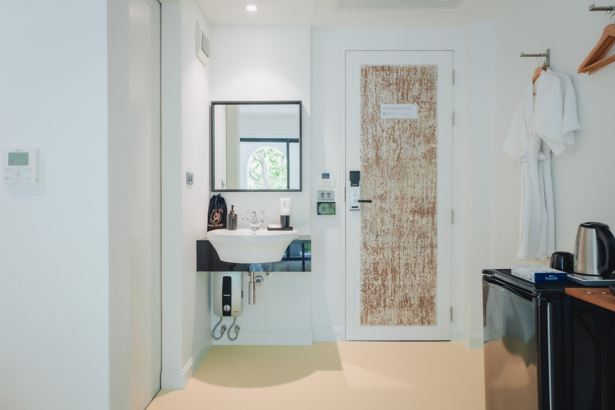 grand deluxe room | bathroom | shower, rainfall showerhead, free toiletries, hair dryer