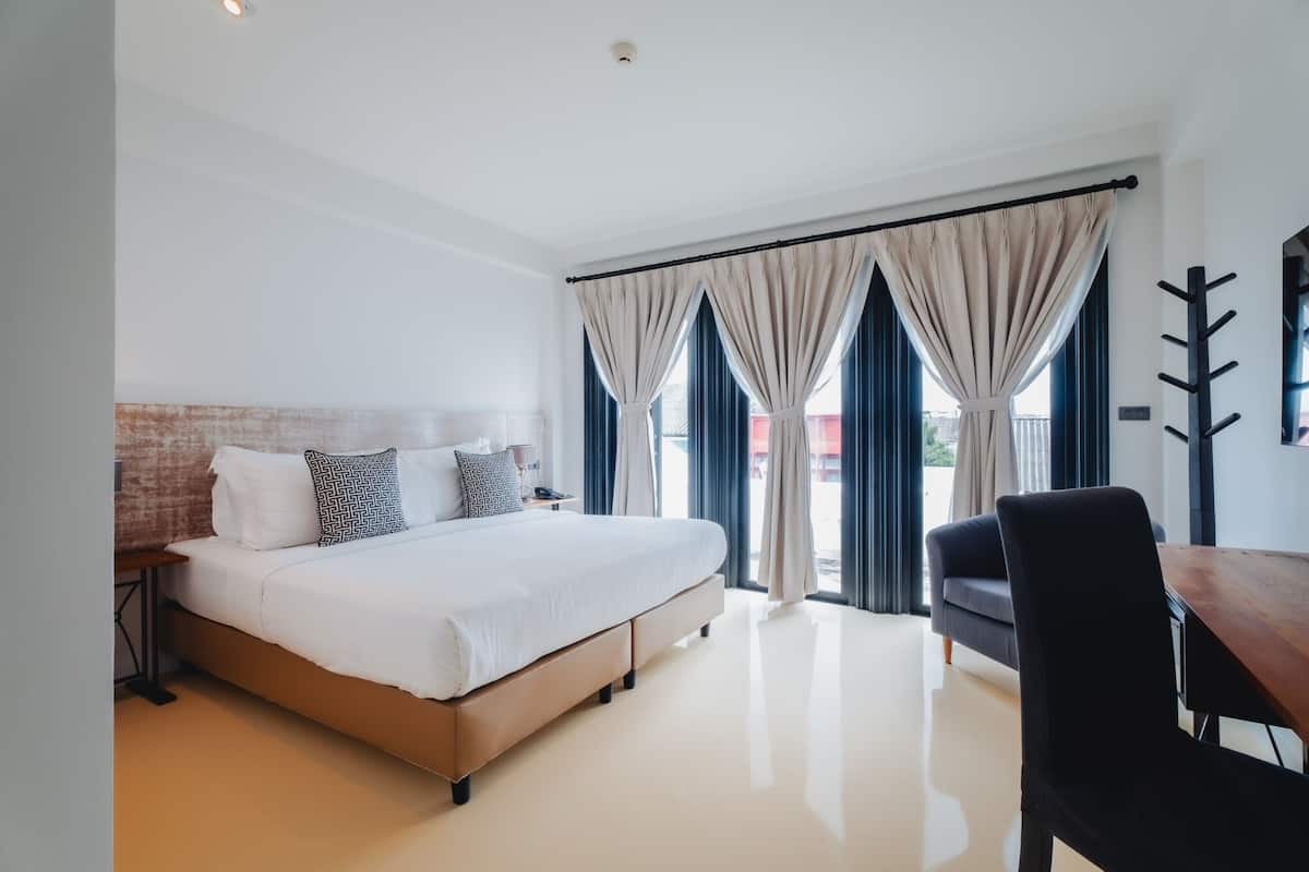 Grand Deluxe Room | セーフティボックス (室内)、WiFi (無料)、ベッドシーツ