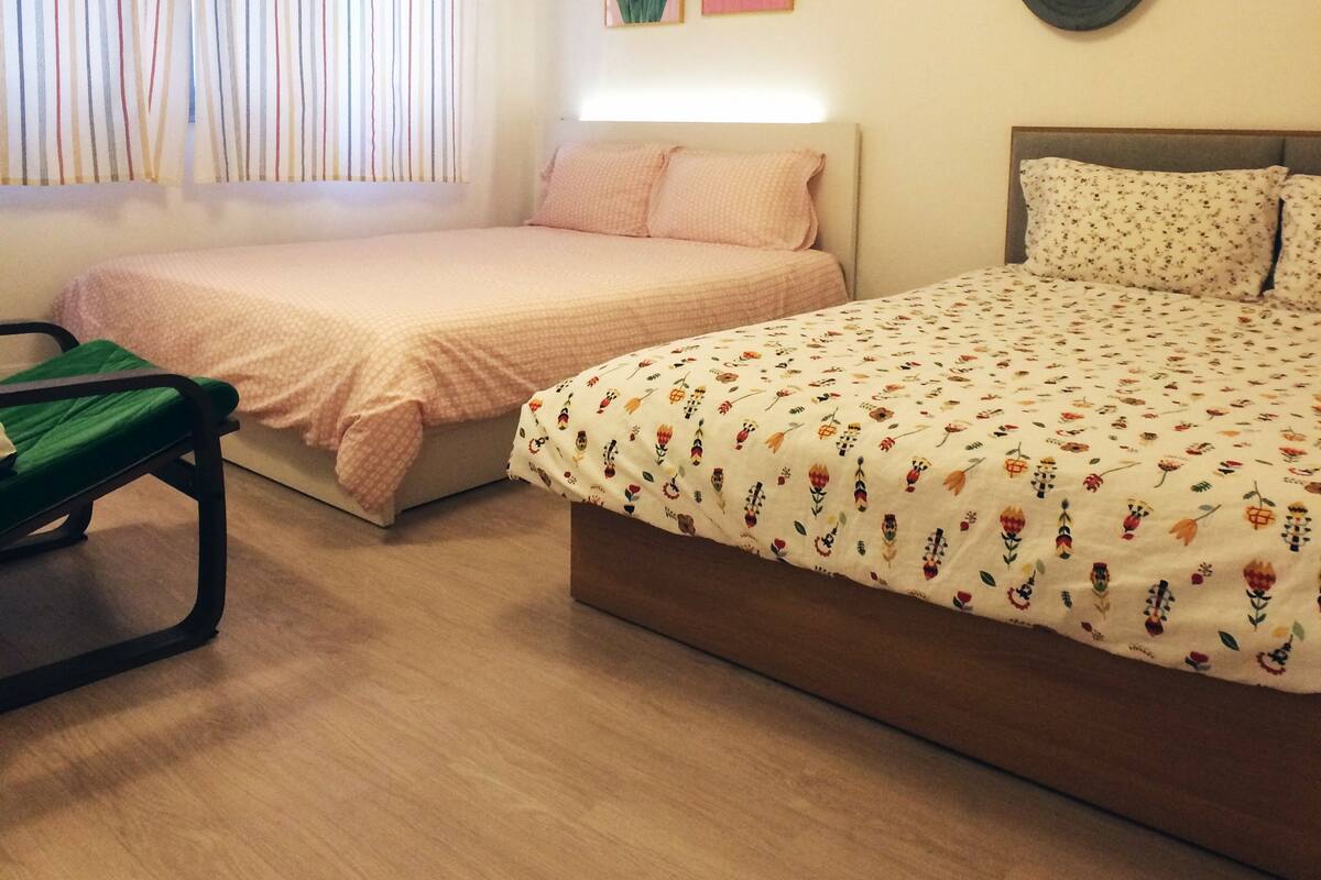 Deluxe vierpersoonskamer, alleen vrouwen, privébadkamer (foreign guests only) | Geluiddichte muren, gratis wifi