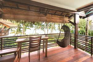 Premier Beach Suite | Terrace/patio