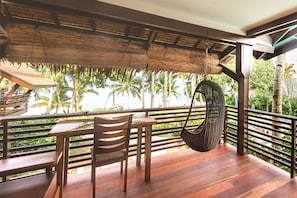 Premier Beach Suite | Terassi/patio