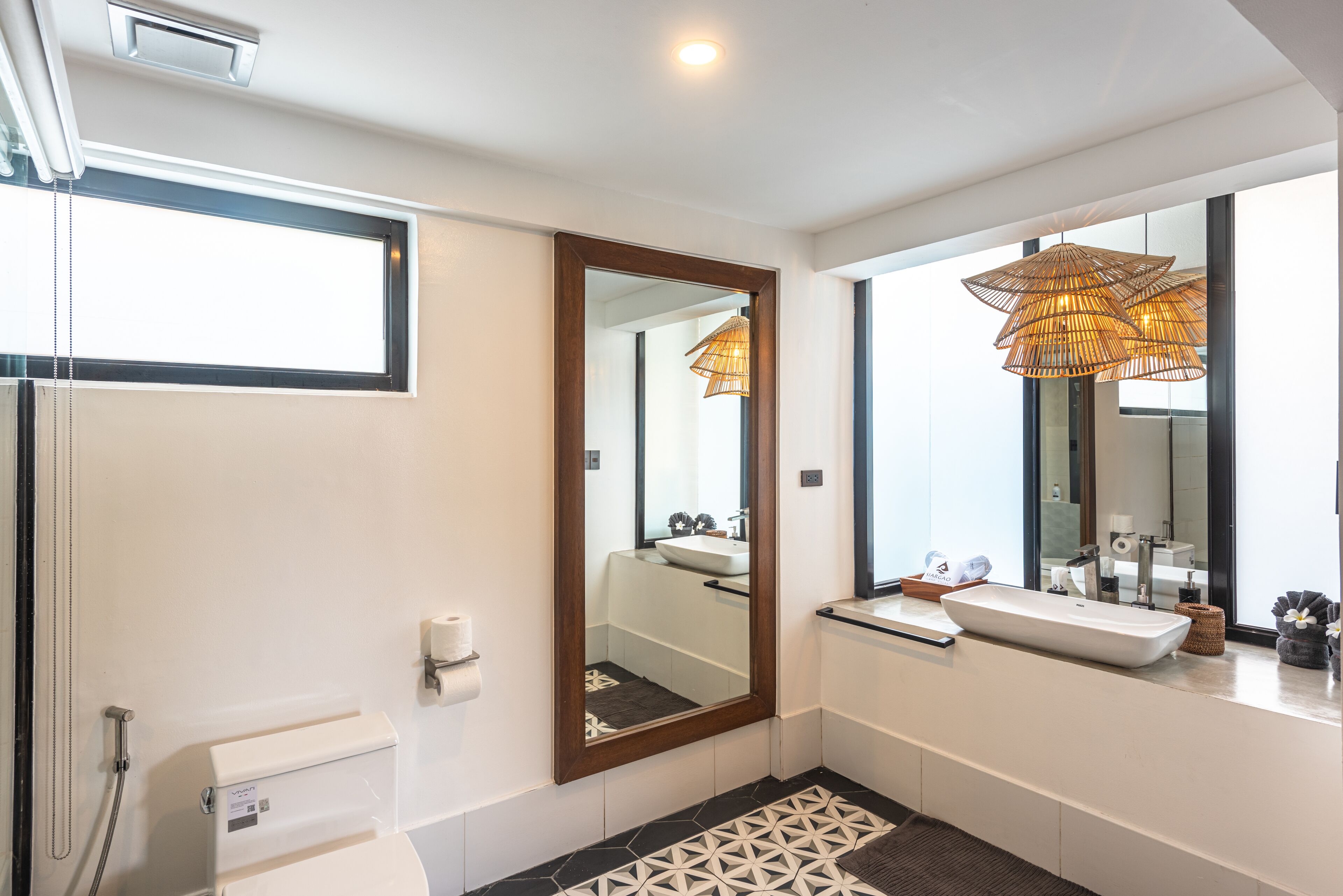 premier beach suite | bathroom | shower, rainfall showerhead, free toiletries, slippers