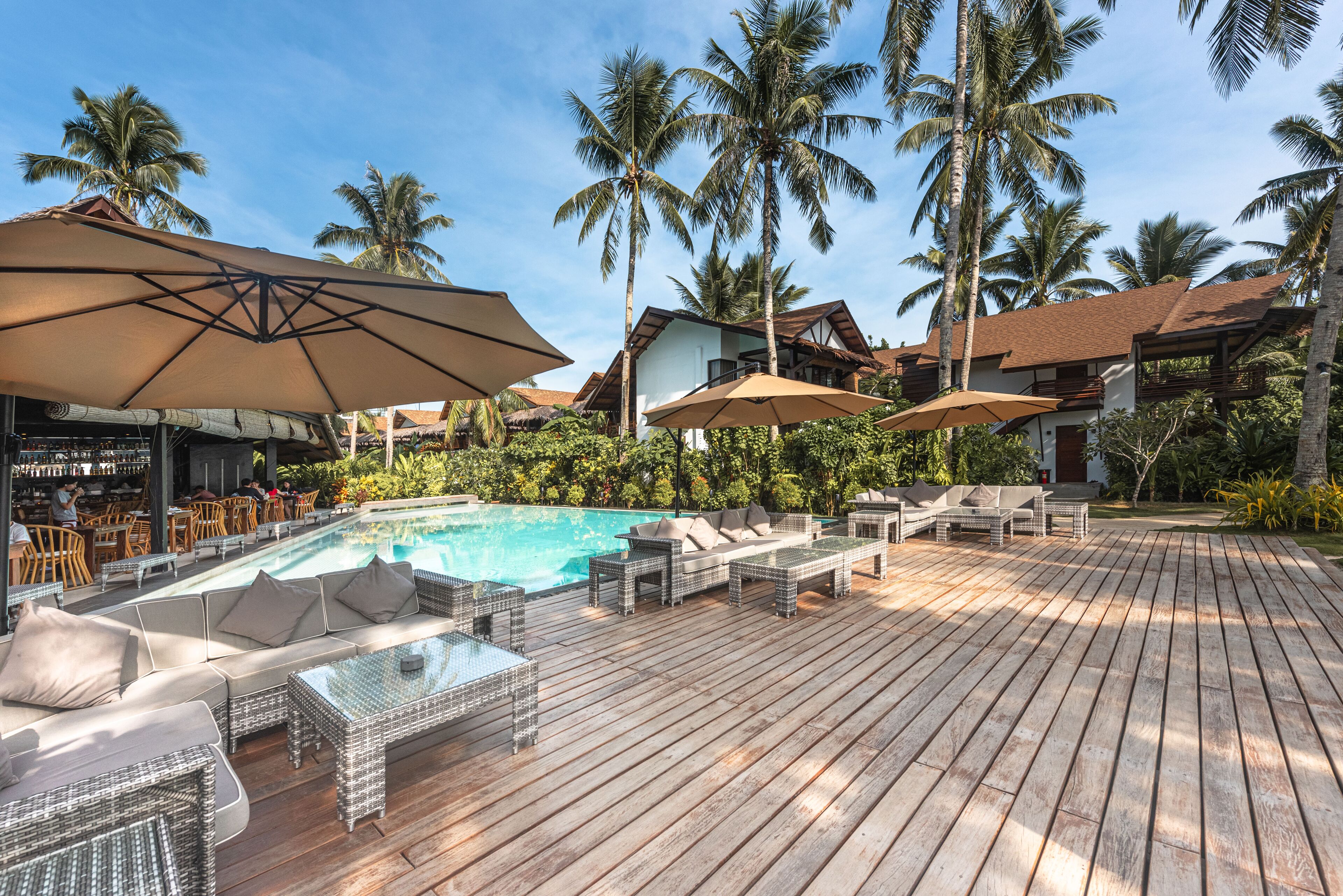 outdoor pool, pool loungers