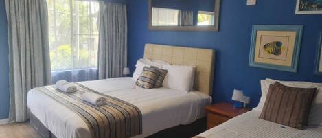 Deluxe Double or Twin Room | Minibar, desk, soundproofing, iron/ironing board