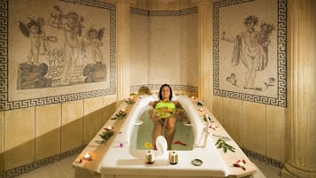 Premium Room, Sea View | Private spa tub