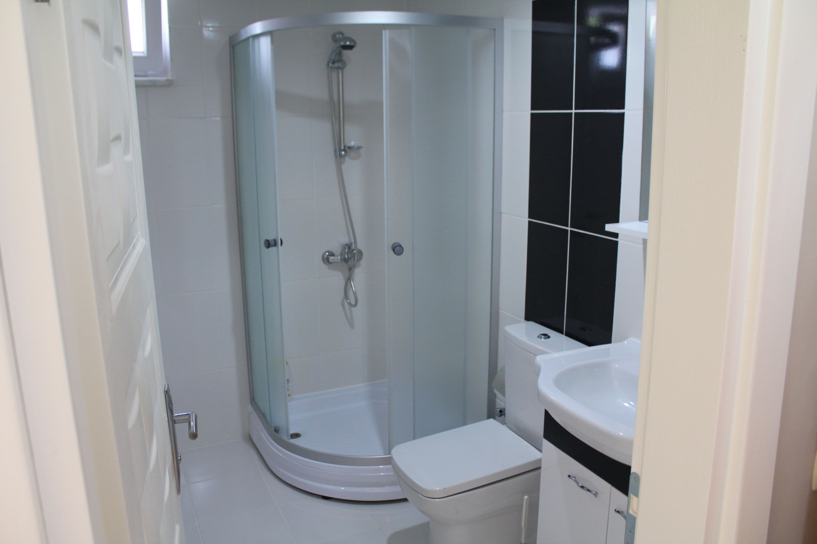 shower, free toiletries, hair dryer, slippers