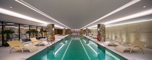 Indoor pool - Swisstouches Guangzhou Hotel Residences (Guangzhou)