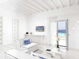 Suite, Private Pool, Sea View (Katikies) | Minibar, in-room safe, soundproofing, iron/ironing board