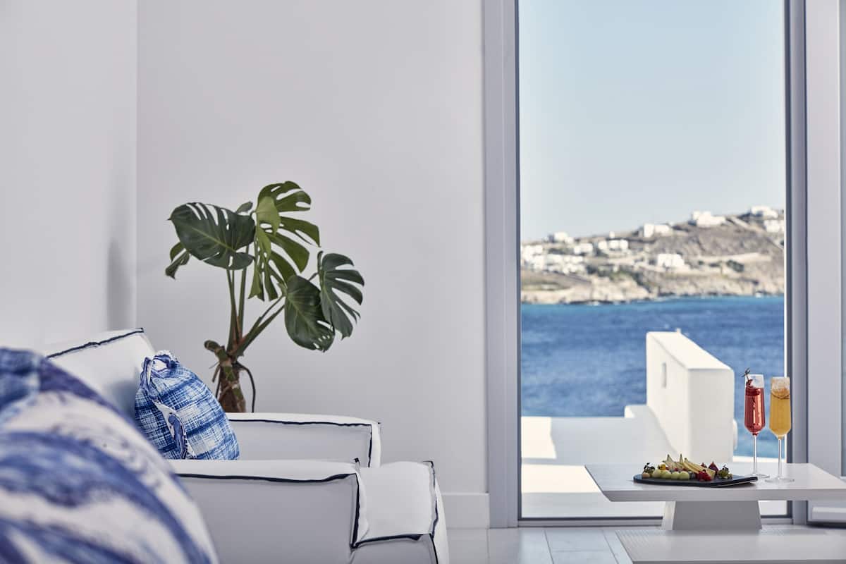 Suite Sénior, bain à remous, vue mer