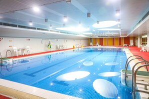 Indoor pool, outdoor pool